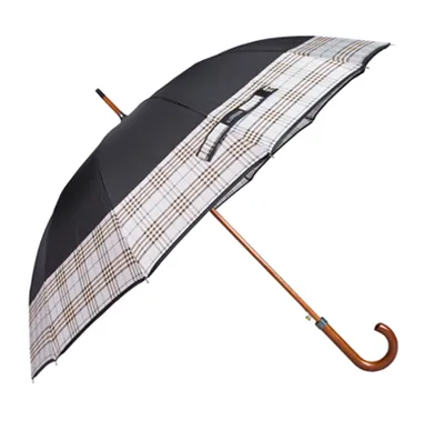 Guarda-chuva à venda na Chapelaria O Malão em Santos